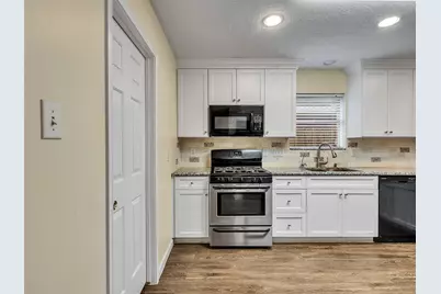 1814 Oak Valley Drive, Kemah, TX 77565 - Photo 11