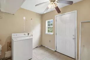 2533 Wall St, Houston, TX 77088 - Photo 15