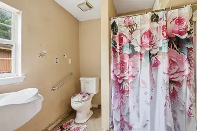2533 Wall Street, Houston, TX 77088 - Photo 13