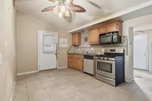 2533 Wall St, Houston, TX 77088 - Photo 17