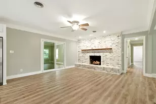 19806 Sagging Oaks Dr, Spring, TX 77388 - Photo 11