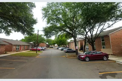 1910 Wilson St, Bastrop, TX 78602 - Photo 3