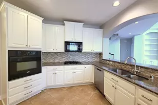 7503 Stonebridge Creek Ln, Humble, TX 77396 - Photo 11