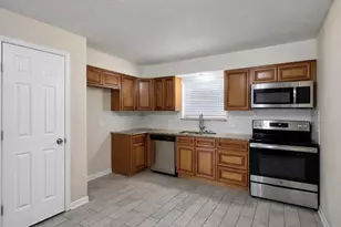 101 Lottie Ln, Friendswood, TX 77546 - Photo 5