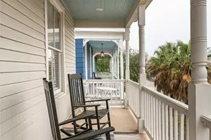 1021 Sealy St, Galveston, TX 77550 - Photo 23