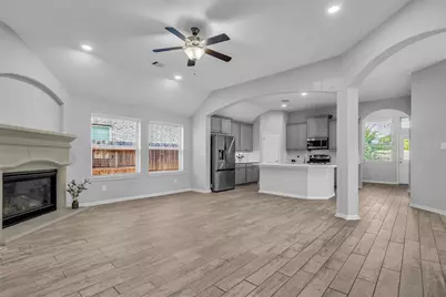 16838 Ellicott Rock Drive, Humble, TX 77346 - Photo 5