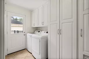 10215 Green Tree Rd, Houston, TX 77042 - Photo 23