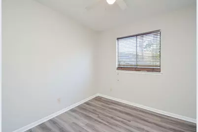 3911 Issacks Way, Sugar Land, TX 77479 - Photo 13