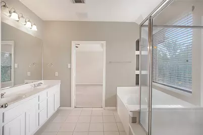 111 Zephyr Bend Place, The Woodlands, TX 77381 - Photo 21