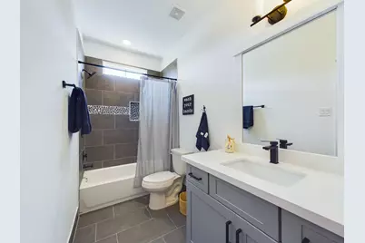 3004 Jensen Springs Lane, Houston, TX 77026 - Photo 27