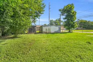 7304 Kinney St, Houston, TX 77087 - Photo 9