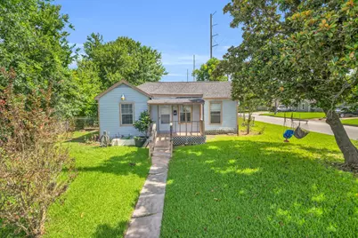 7304 Kinney Street, Houston, TX 77087 - Photo 1