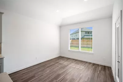 13325 Big Sky Court, Conroe, TX 77384 - Photo 11