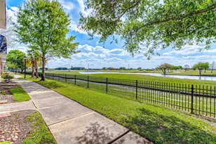 2614 Arbor Hill Ln, Pearland, TX 77584 - Photo 3