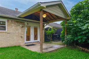 4110 Garden Springs Dr, Houston, TX 77339 - Photo 15