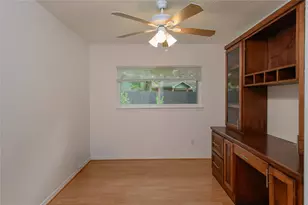 4110 Garden Springs Dr, Houston, TX 77339 - Photo 11
