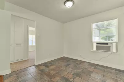 1114 Valerie Avenue, Pasadena, TX 77502 - Photo 9