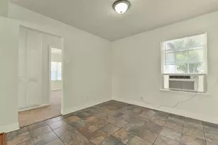 1114 Valerie Ave, Pasadena, TX 77502 - Photo 9