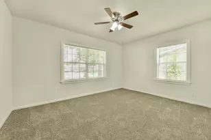 1114 Valerie Ave, Pasadena, TX 77502 - Photo 11