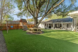 515 Blue Willow Dr, Houston, TX 77042 - Photo 13