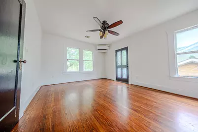 4530 McKinney Street, Houston, TX 77023 - Photo 11