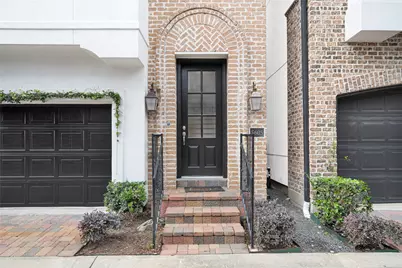5605 Cohn Meadow Lane, Houston, TX 77007 - Photo 3