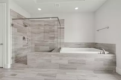 5605 Cohn Meadow Lane, Houston, TX 77007 - Photo 21