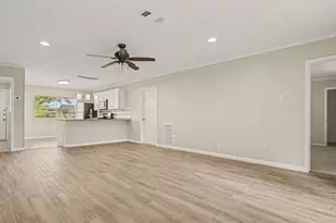2329 Pickerton Dr, Deer Park, TX 77536 - Photo 5