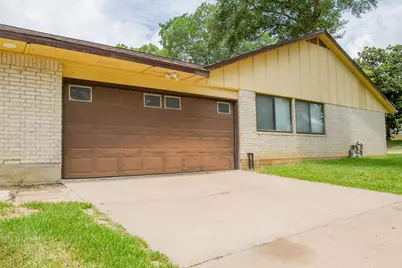 401 W Fifth Street, Brenham, TX 77833 - Photo 27