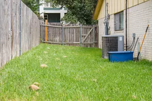 401 W 5th St, Brenham, TX 77833 - Photo 25