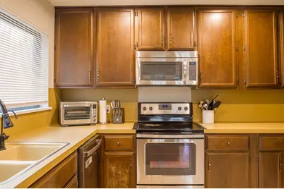 401 W Fifth Street, Brenham, TX 77833 - Photo 9