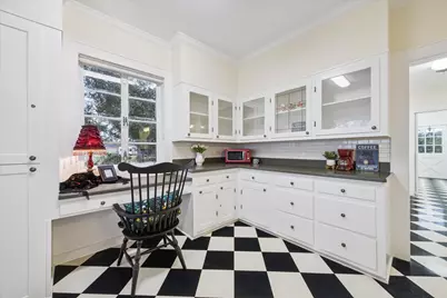 302 E Jackson Street, West Columbia, TX 77486 - Photo 15