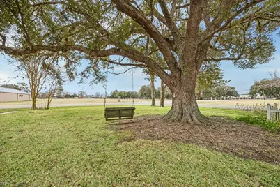 302 E Jackson Street, West Columbia, TX 77486 - Photo 43