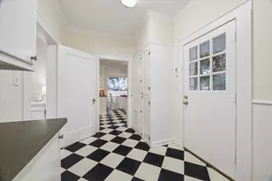 302 E Jackson St, West Columbia, TX 77486 - Photo 17