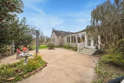 302 E Jackson Street, West Columbia, TX 77486 - Photo 37