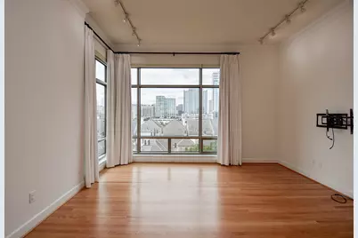 2211 Briarglen Drive #705, Houston, TX 77027 - Photo 11