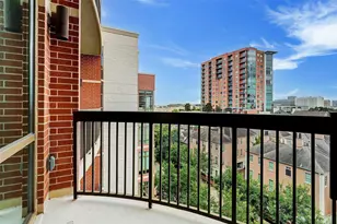 2211 Briarglen Dr, Houston, TX 77027 - Photo 29