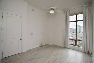 2211 Briarglen Drive #705, Houston, TX 77027 - Photo 17