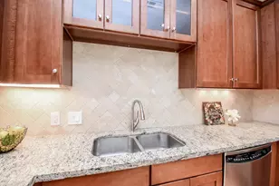 2211 Briarglen Dr, Houston, TX 77027 - Photo 13