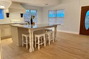 1578 Railroad Ave, San Leon, TX 77539 - Photo 9