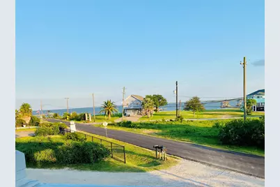 1578 Railroad Avenue, San Leon, TX 77539 - Photo 5