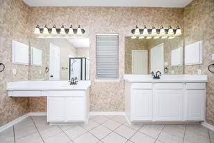 205 Rustic Oaks Dr, League City, TX 77573 - Photo 19
