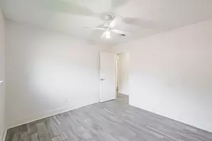 719 Rolling Mill Dr, Sugar Land, TX 77498 - Photo 23