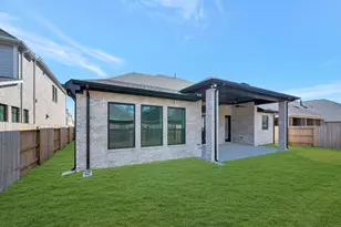 3323 Bentwood Ranch Dr, Conroe, TX 77385 - Photo 9