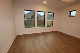 3323 Bentwood Ranch Dr, Conroe, TX 77385 - Photo 11