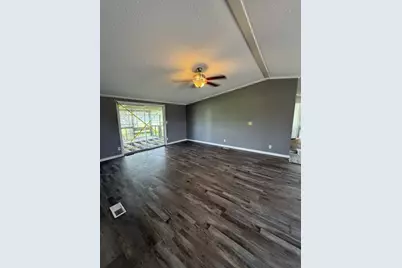 1001 Cervantes Street, Victoria, TX 77901 - Photo 7