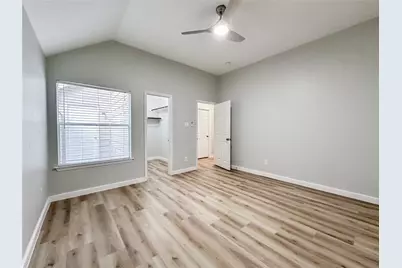 27 Auburn Path Drive, The Woodlands, TX 77382 - Photo 35