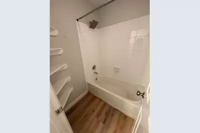 27 Auburn Path Drive, The Woodlands, TX 77382 - Photo 9