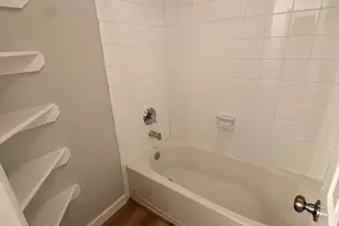 27 Auburn Path Dr, The Woodlands, TX 77382 - Photo 9