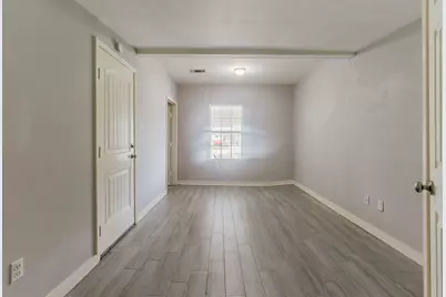 5009 Bataan Road, Houston, TX 77033 - Photo 17